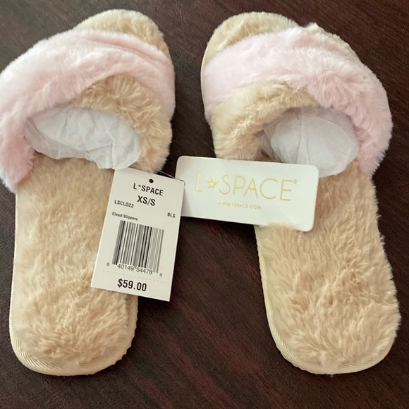 LSpace Fuzzy Cloud Slippers - Picture 1 of 5
